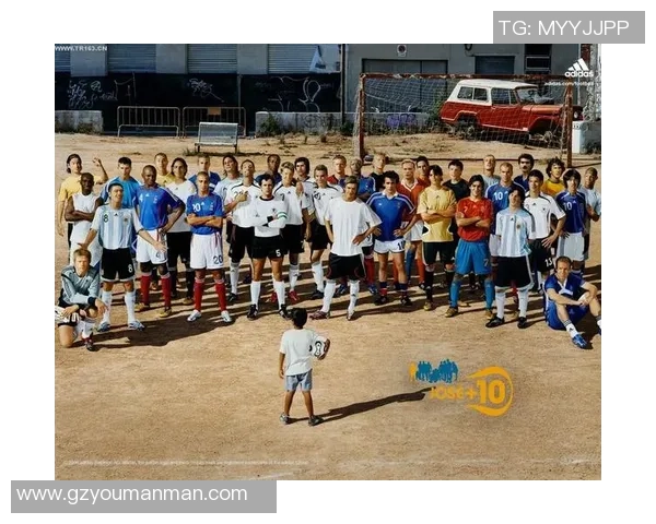 阿迪达斯签约足球巨星助力品牌影响力全面提升